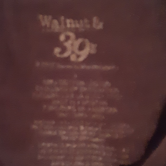 Meow We're Talking T-shirt - Picture 3 of 3